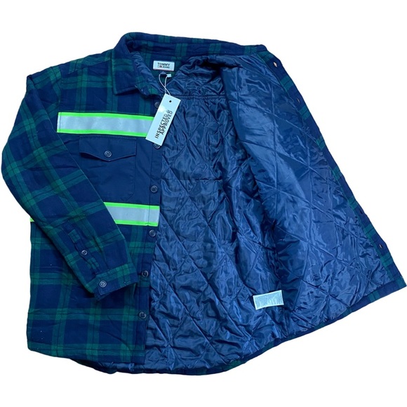 Tommy Hilfiger Insulated Construction/Camping Style Flannel - Picture 7 of 8